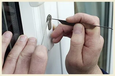 Waukegan IL Locksmith Store Waukegan, IL 847-979-0421 - 6-lock-locksmith